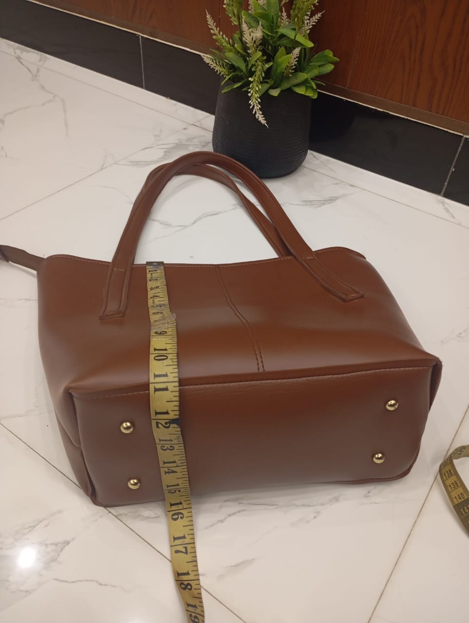 Chic Large Capacity Synthetic Leather Tote Bag for Women | Everyday Shoulder Handbag - Image 10